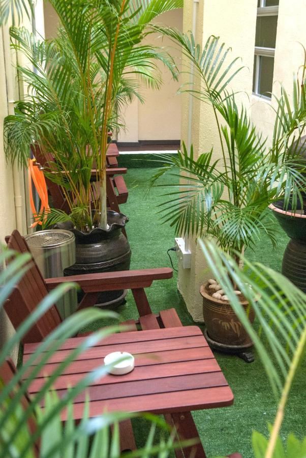 Nagoya Inn Hotel Kuah Kültér fotó