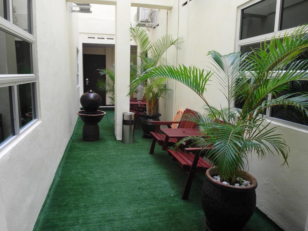 Nagoya Inn Hotel Kuah Kültér fotó