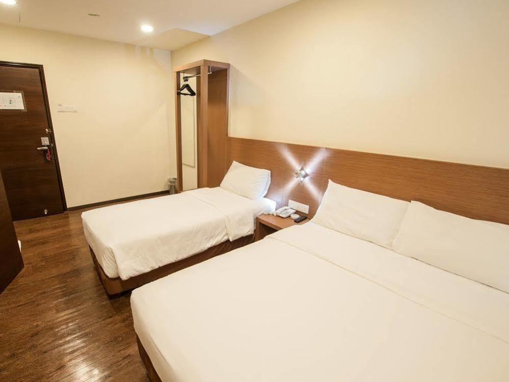 Nagoya Inn Hotel Kuah Kültér fotó