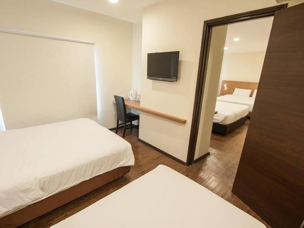 Nagoya Inn Hotel Kuah Kültér fotó
