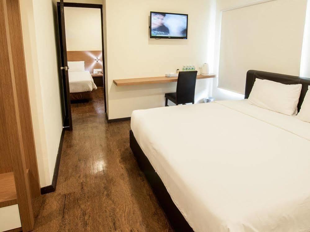 Nagoya Inn Hotel Kuah Kültér fotó